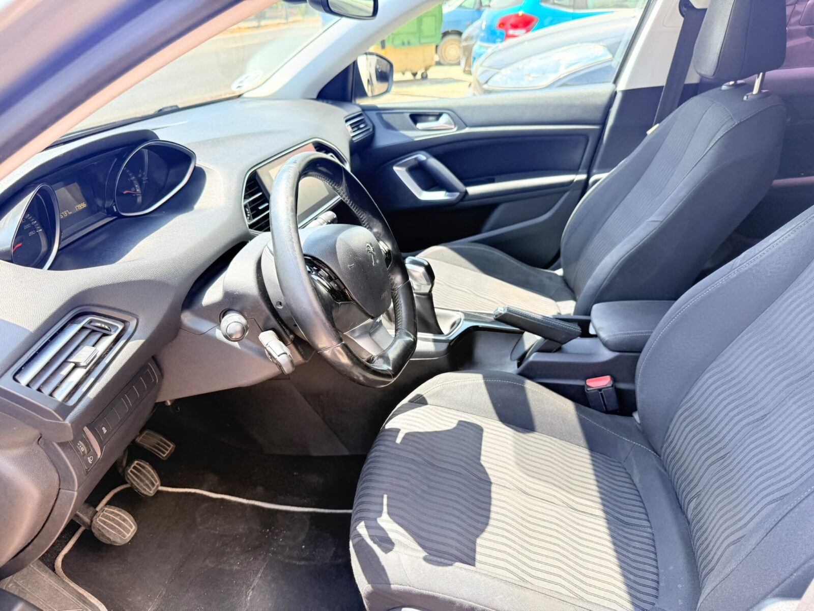PEUGEOT 308 1.6 HDI ACTIVE
