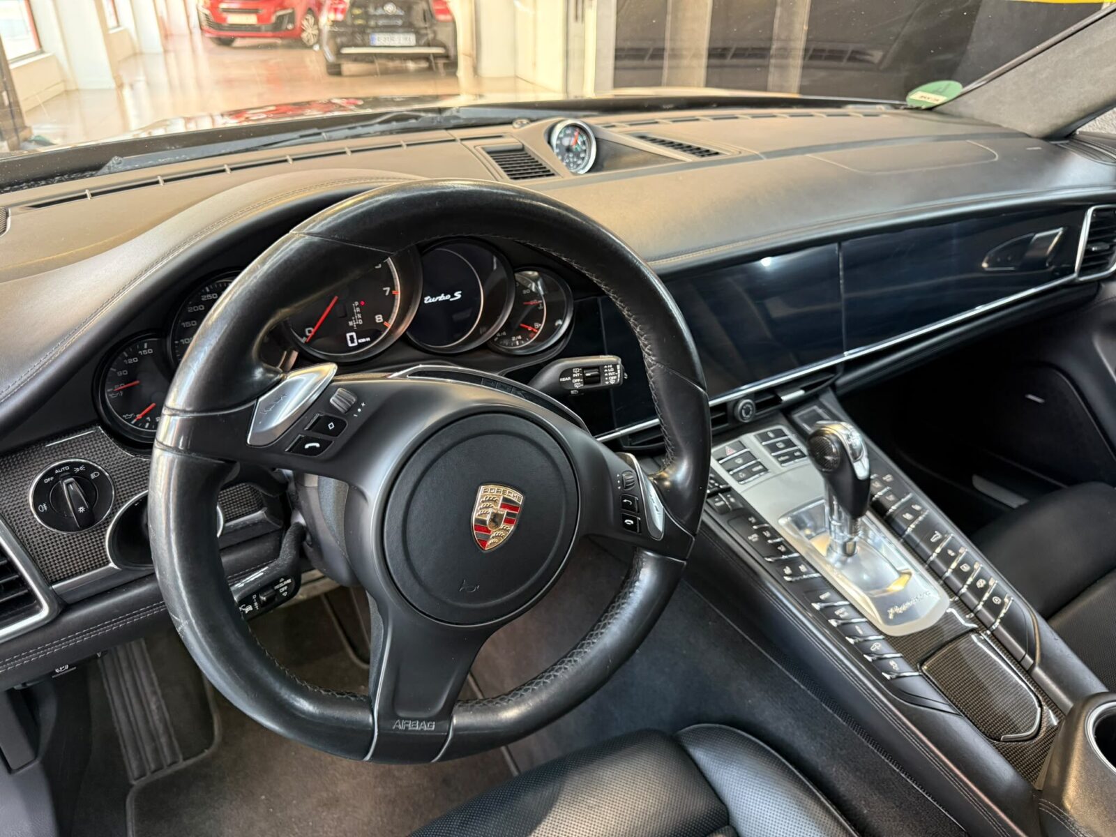 PORSCHE Panamera TURBO S