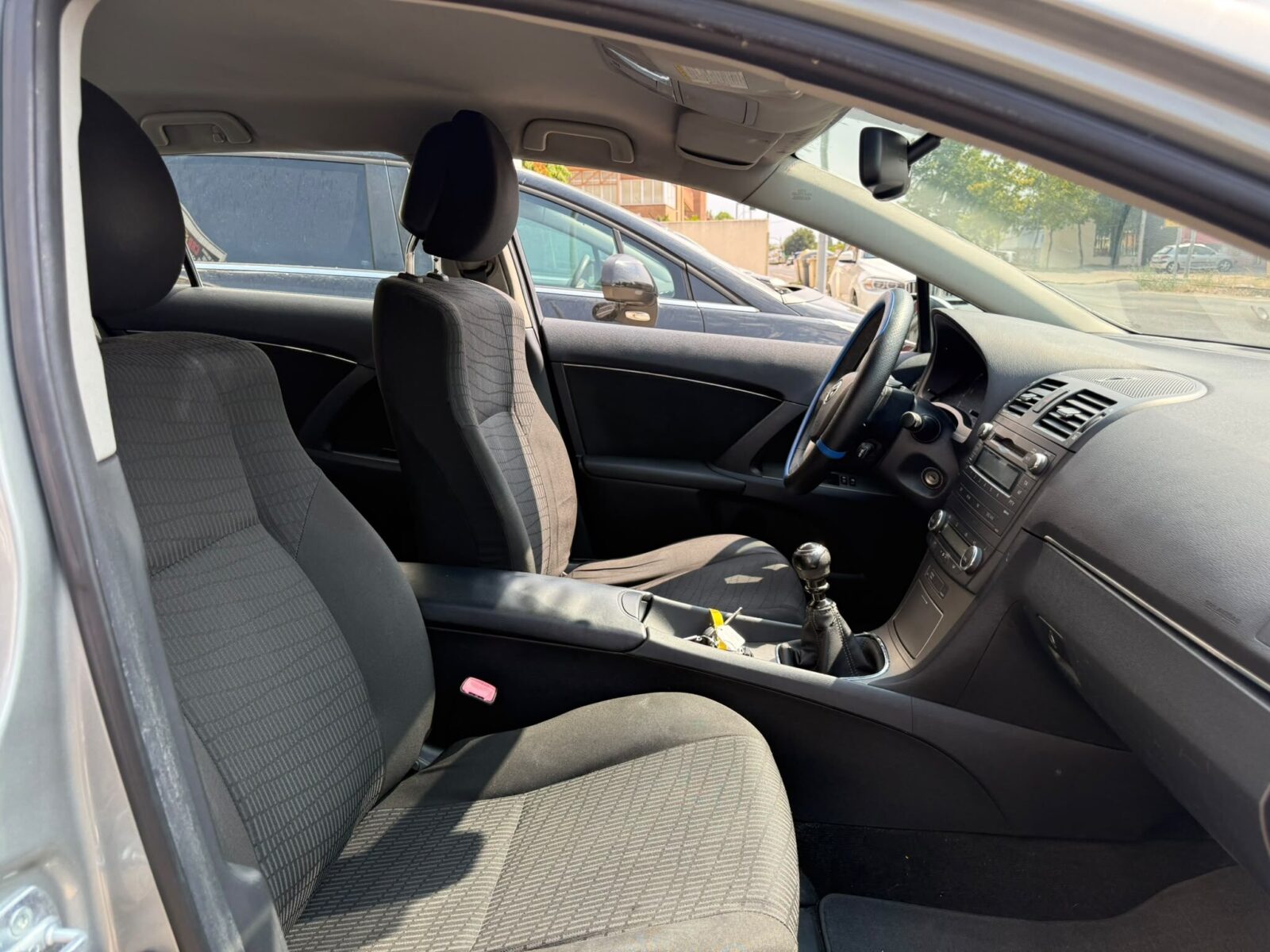 TOYOTA AVENSIS ACTIVE