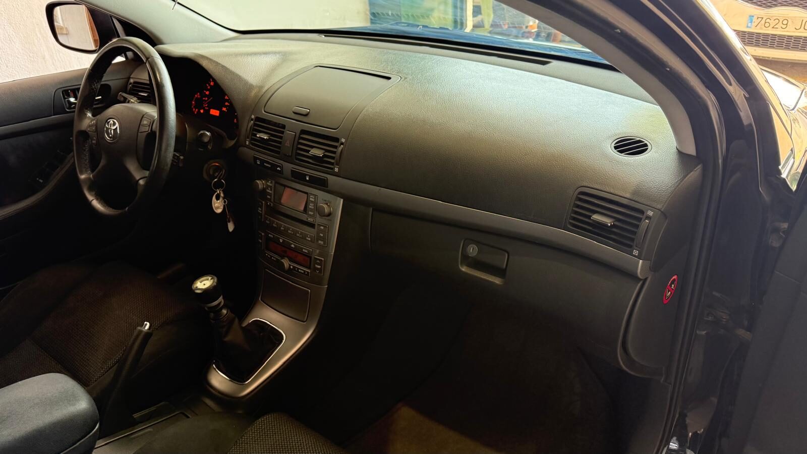 TOYOTA AVENSIS SPORT