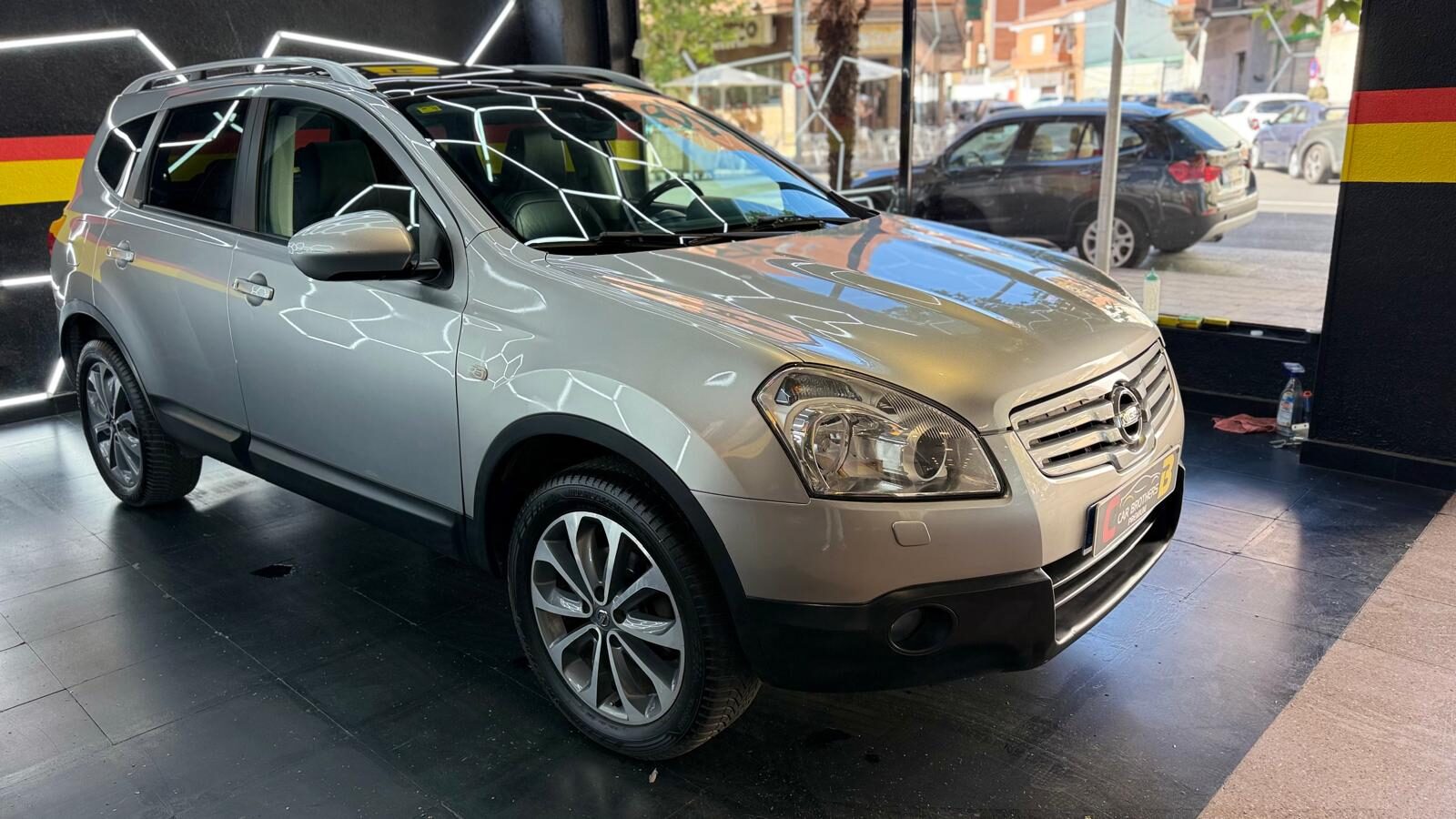 NISSAN QASQHAI+2 TECNA SPORT 