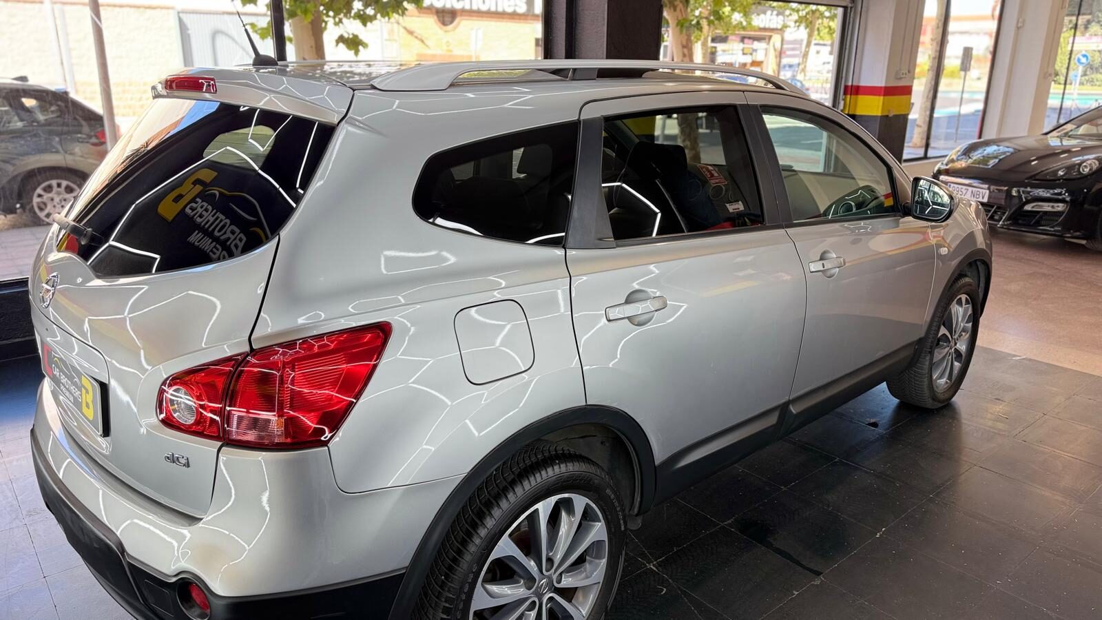 NISSAN QASQHAI+2 TECNA SPORT 