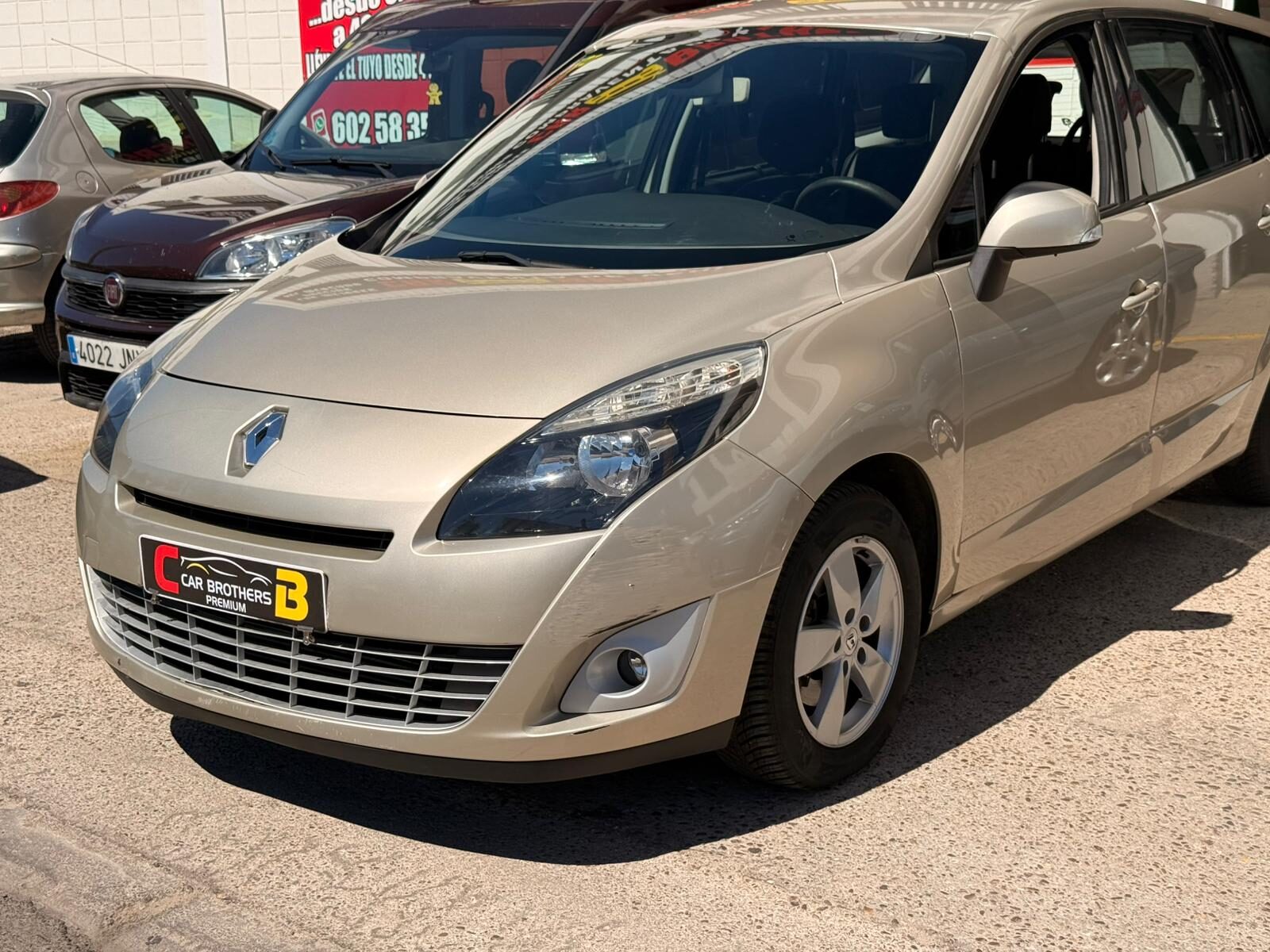 RENAULT grand scenic 1.5 dci dynamique