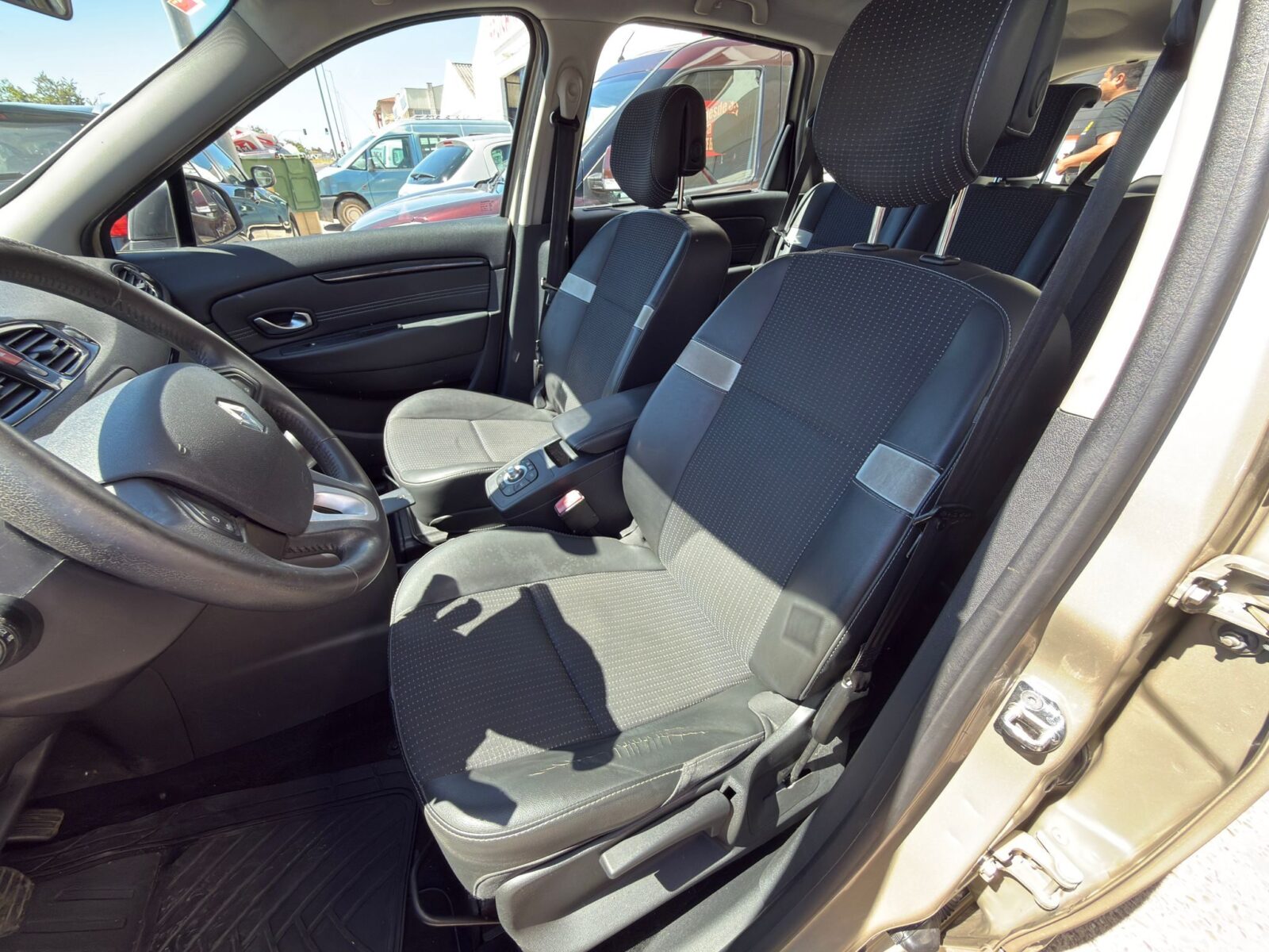 RENAULT grand scenic 1.5 dci dynamique