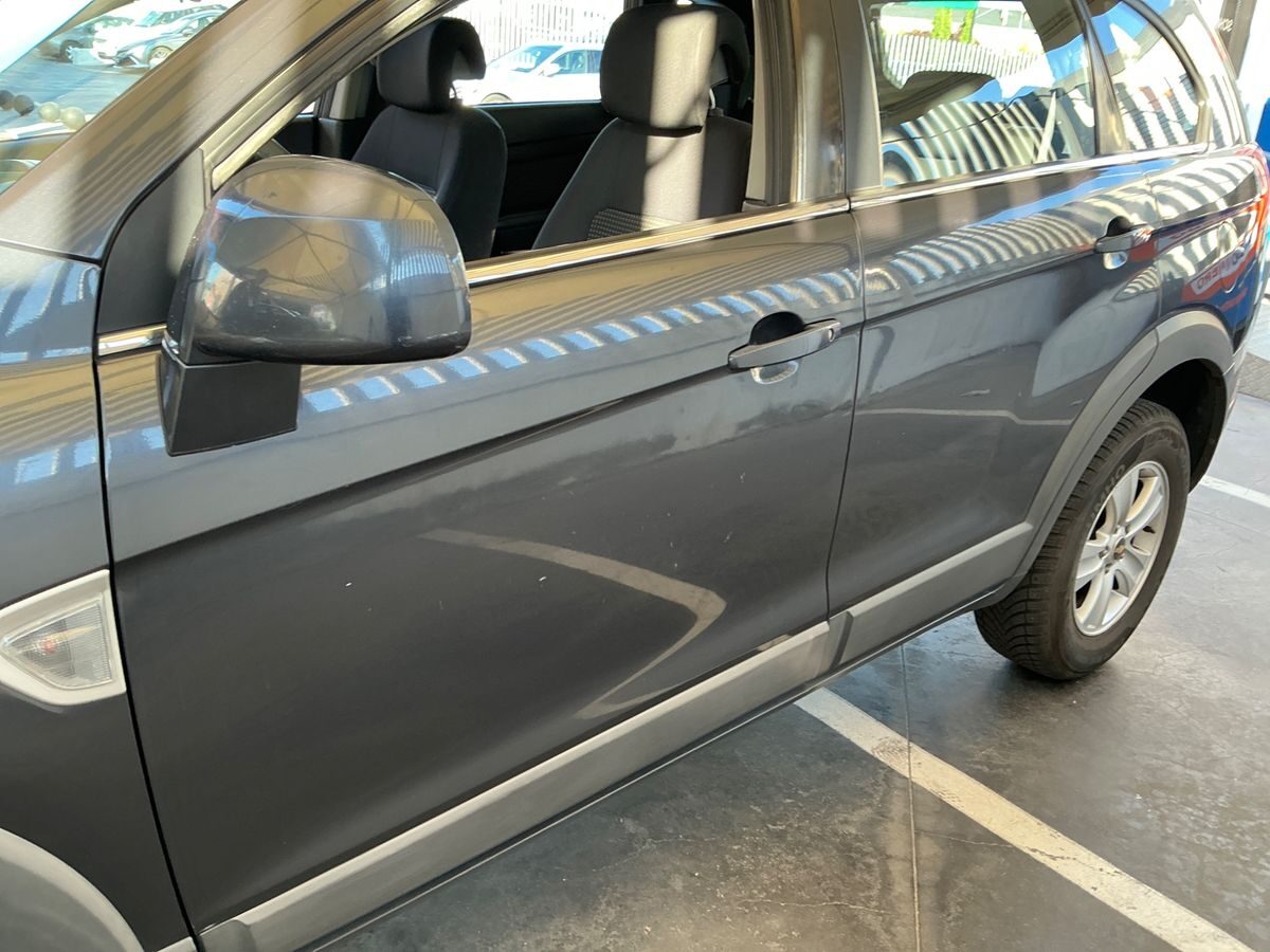 CHEVROLET captiva 2.4i LS 2WD