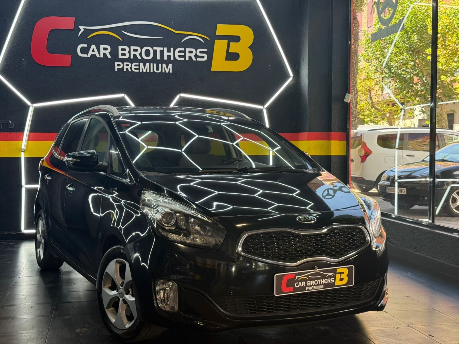 KIA CARENS drive