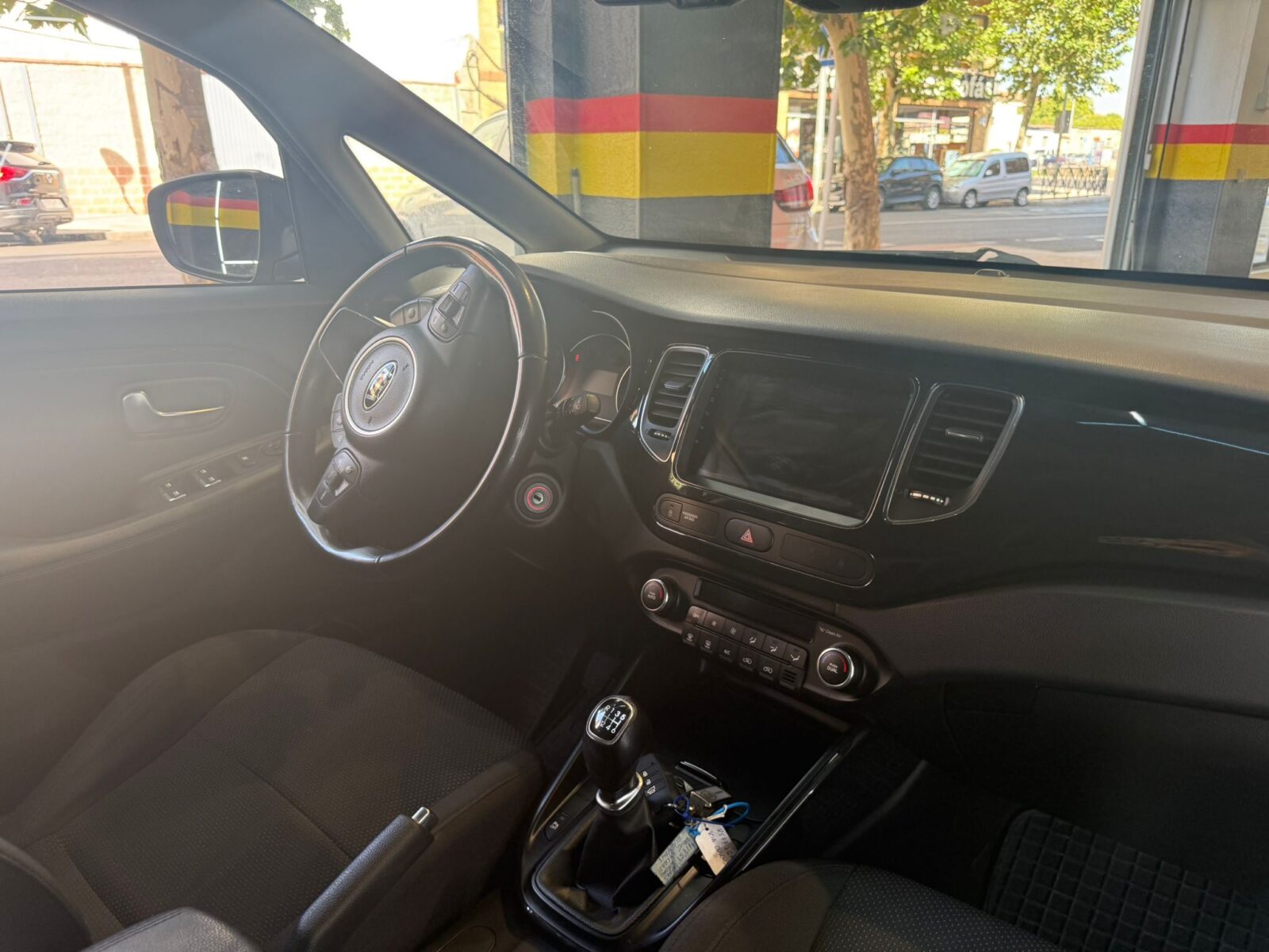 KIA CARENS drive