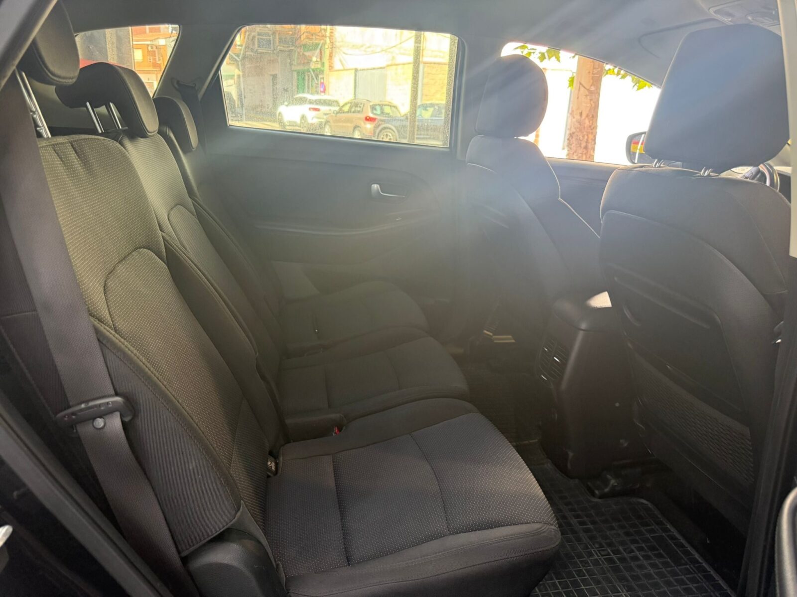 KIA CARENS drive