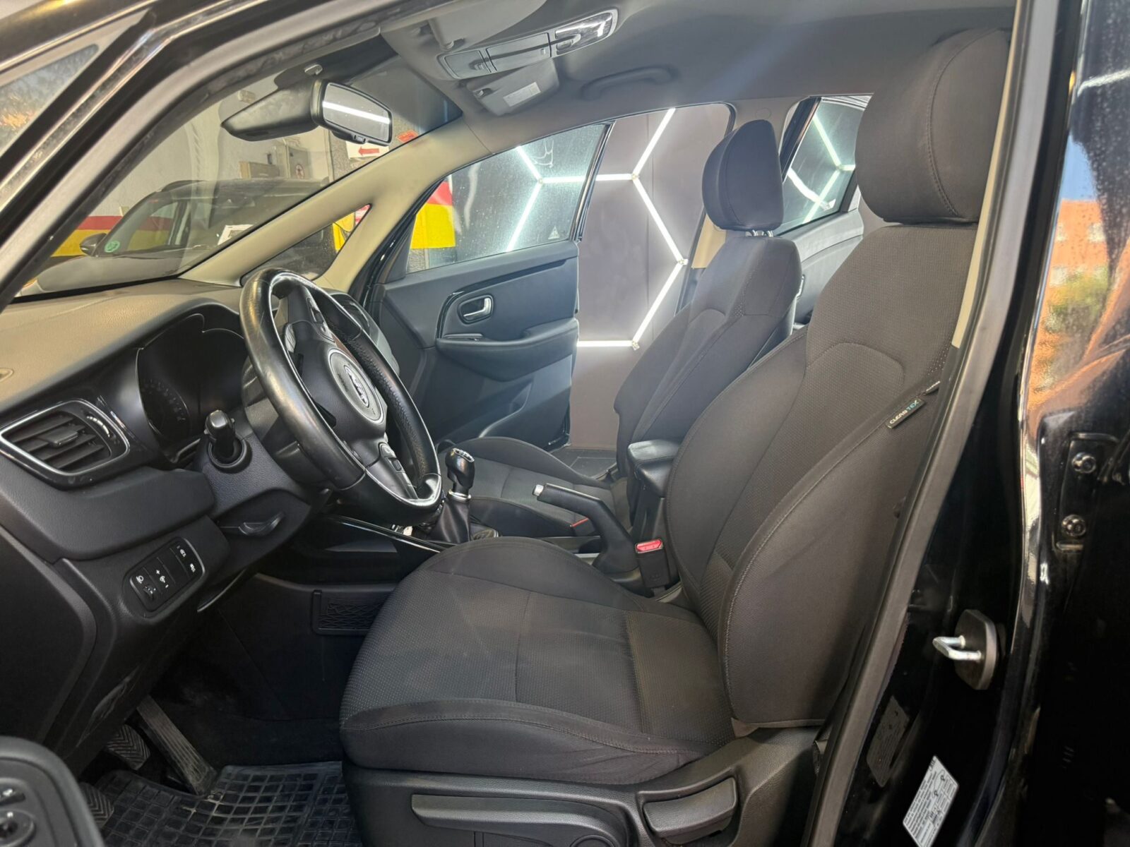 KIA CARENS drive
