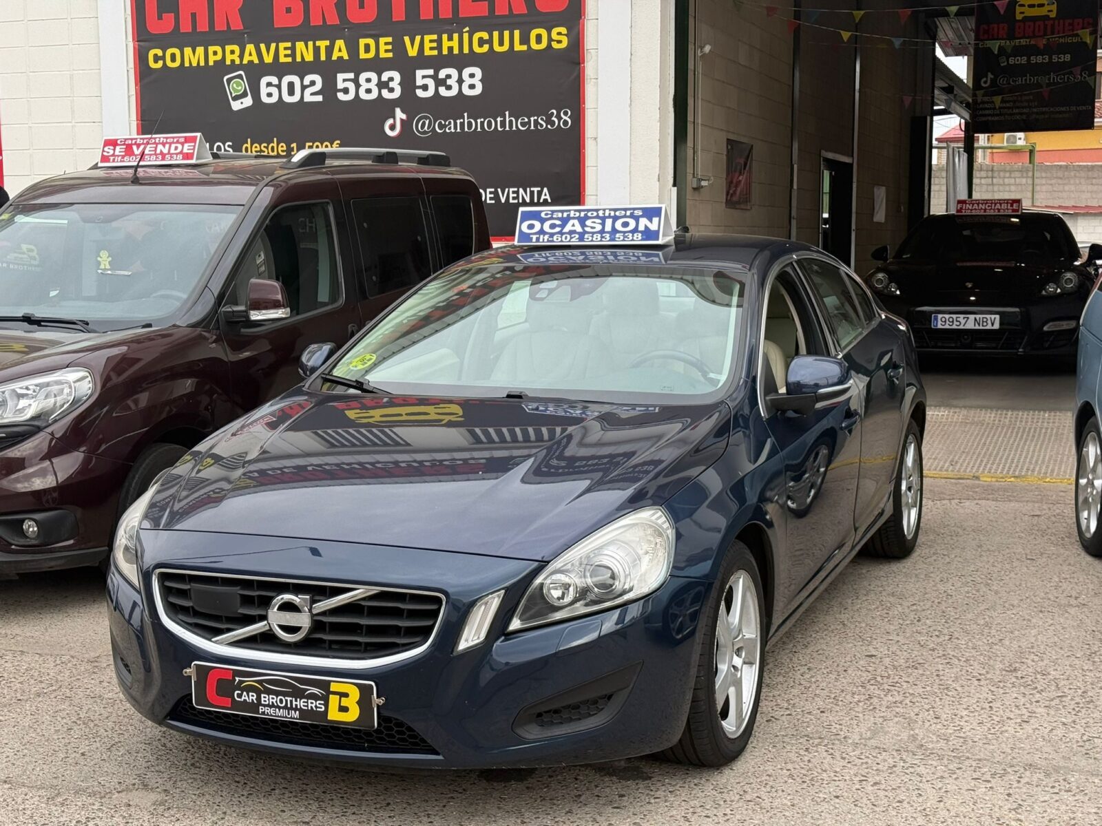 VOLVO S60 MOMENTUM