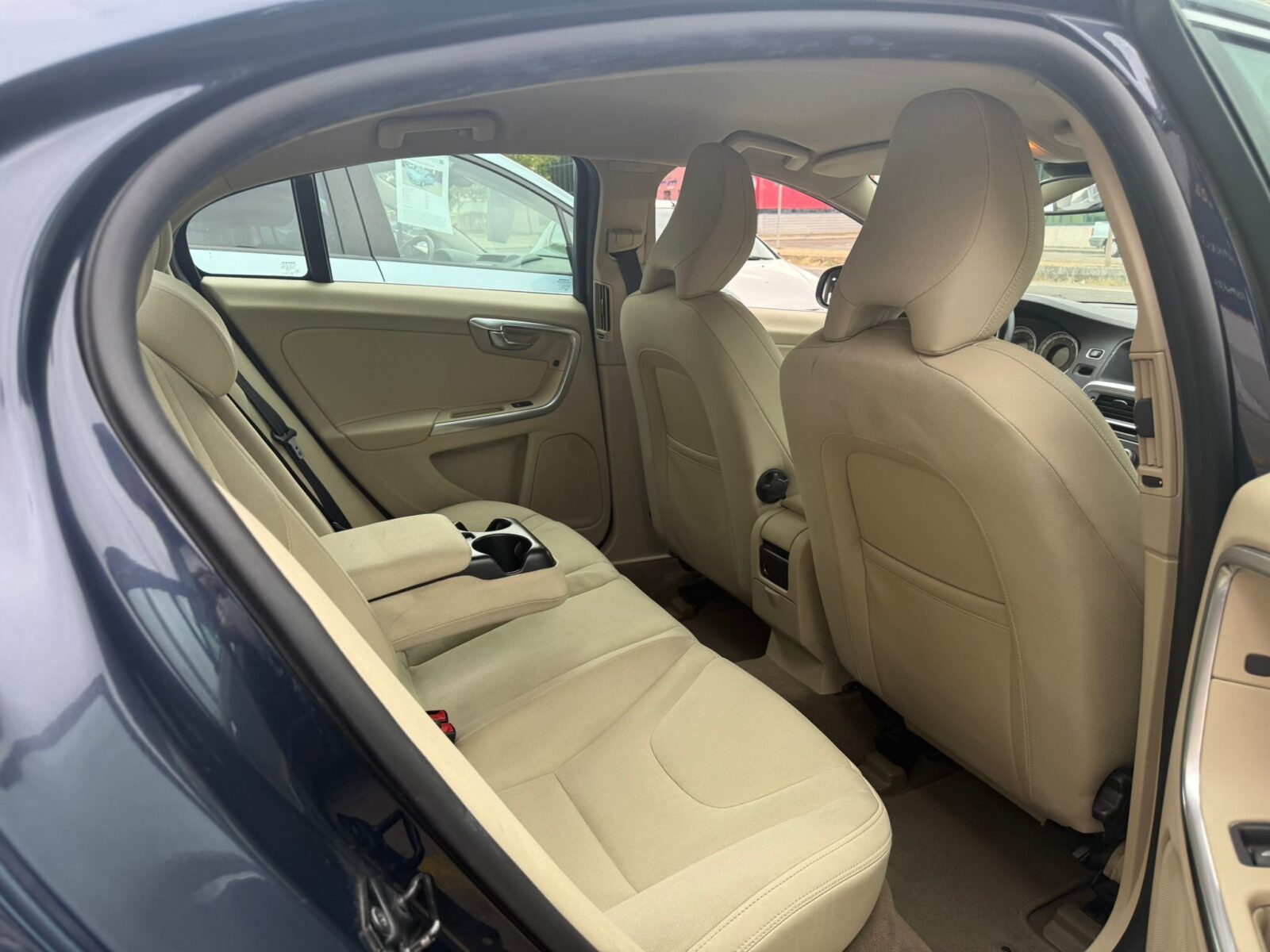 VOLVO S60 MOMENTUM