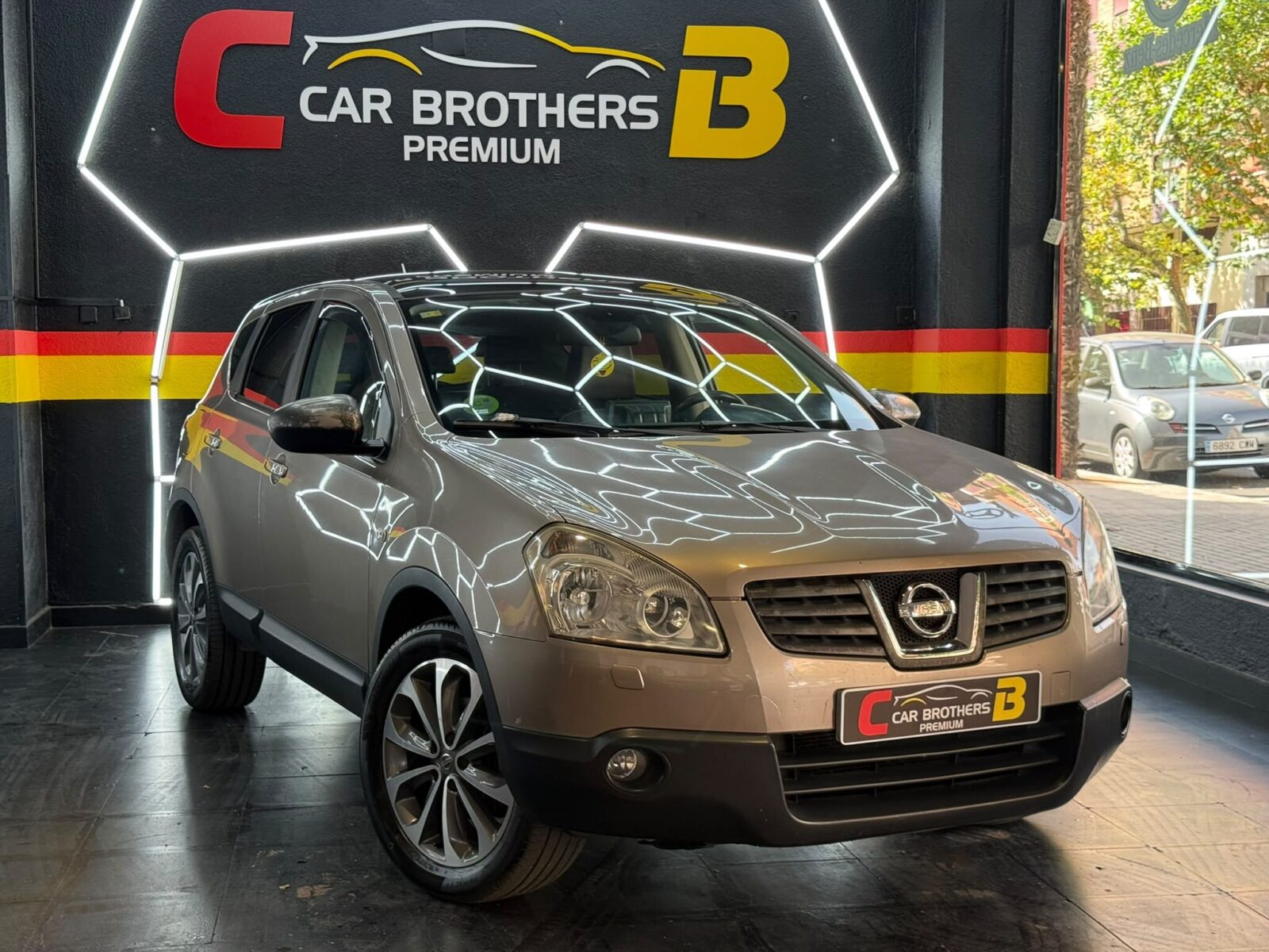 NISSAN QASQHAI tekna premium
