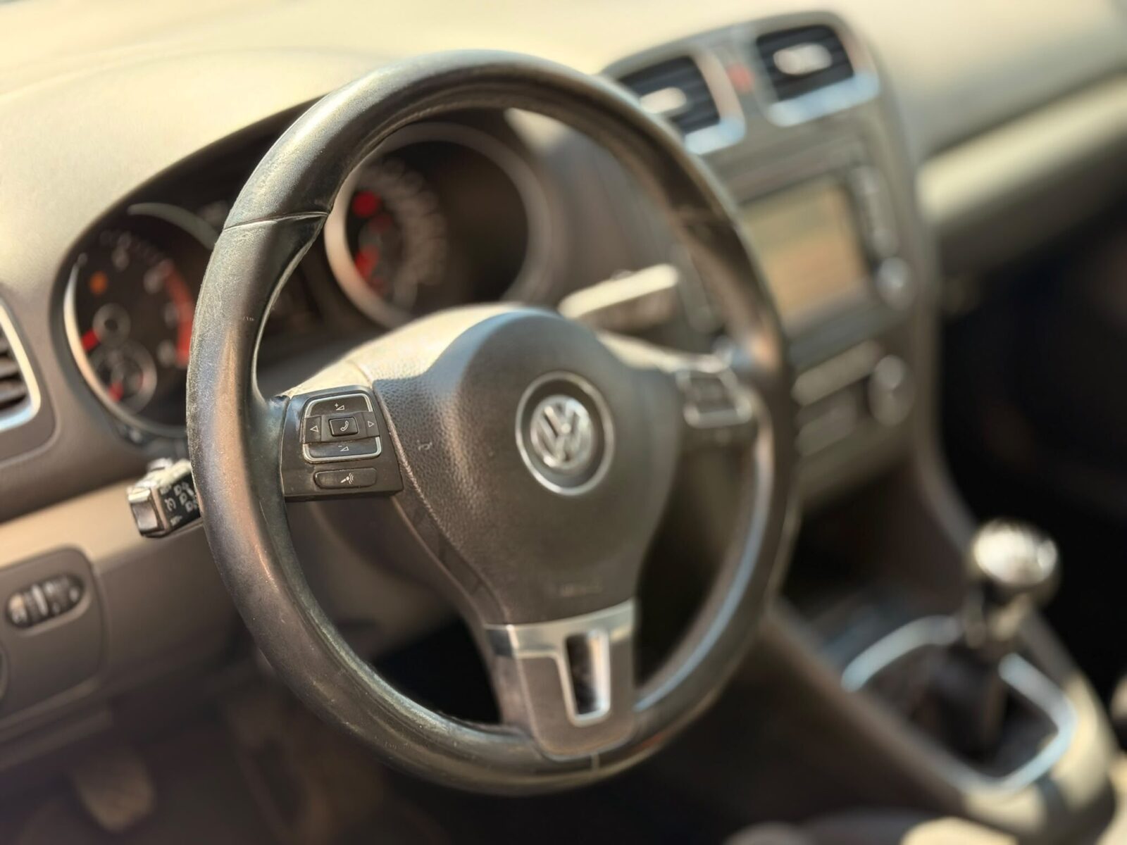 VOLKSWAGEN Golf 1.4 TSI SPORT