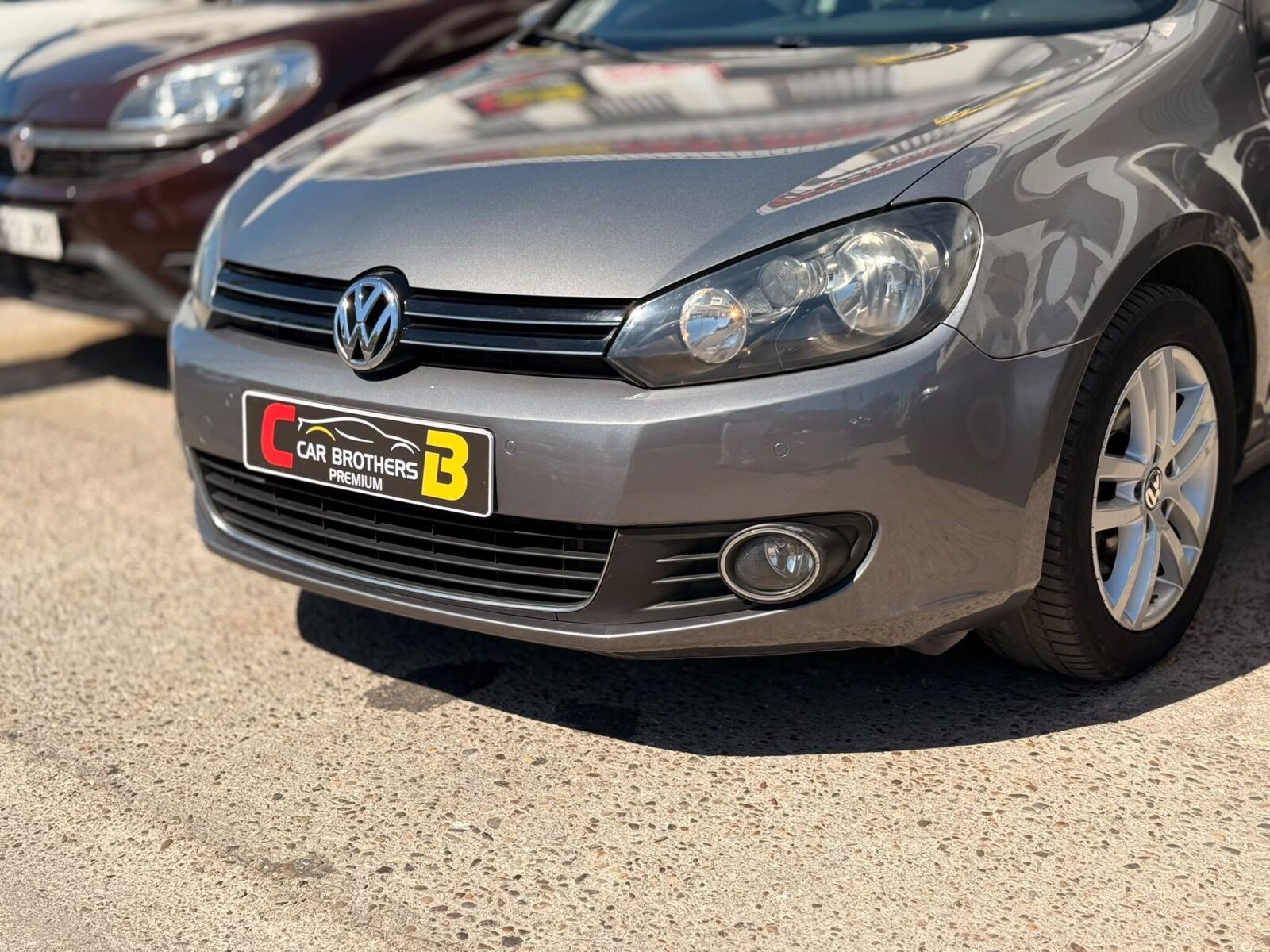VOLKSWAGEN Golf 1.4 TSI SPORT