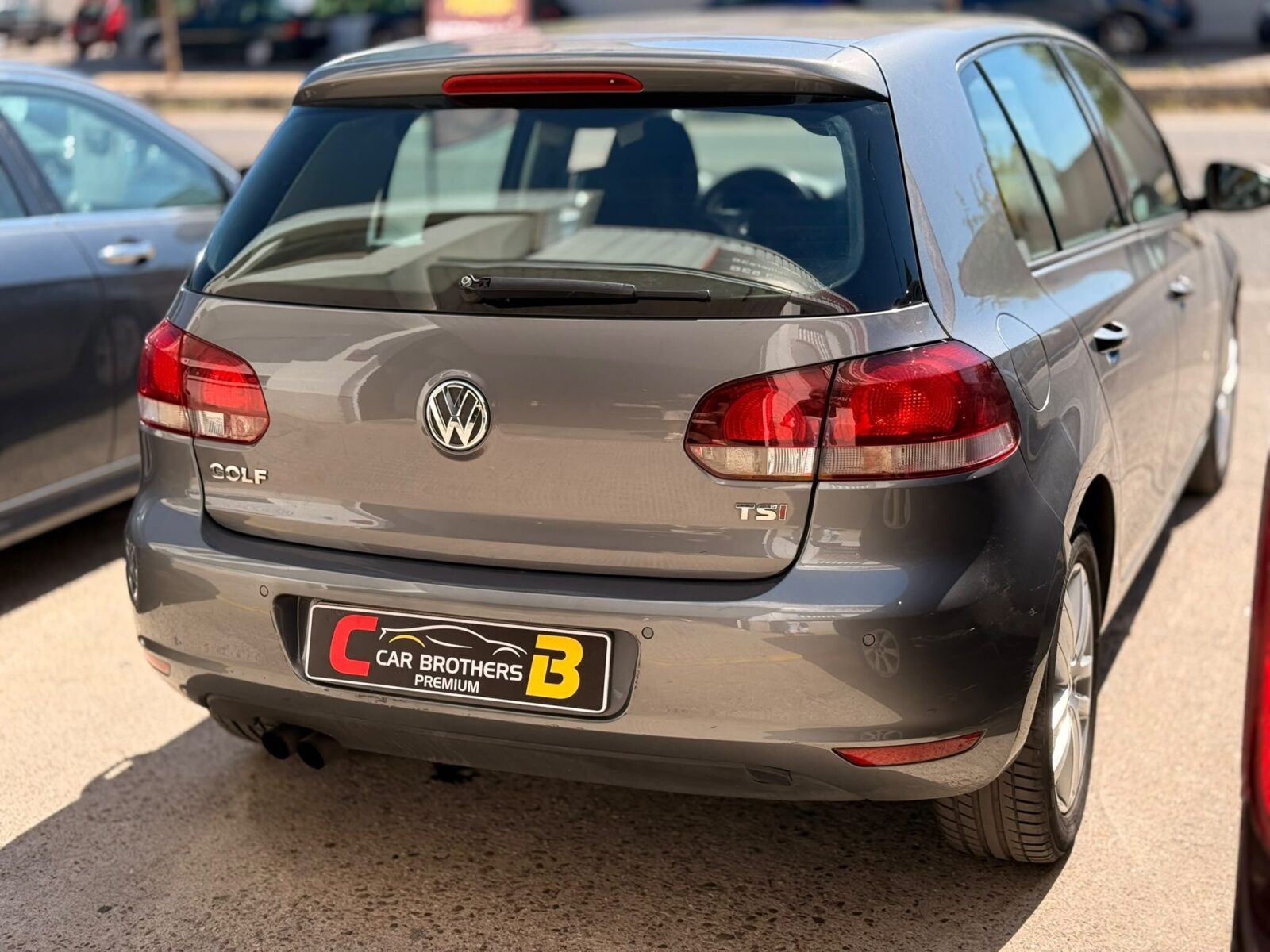 VOLKSWAGEN Golf 1.4 TSI SPORT