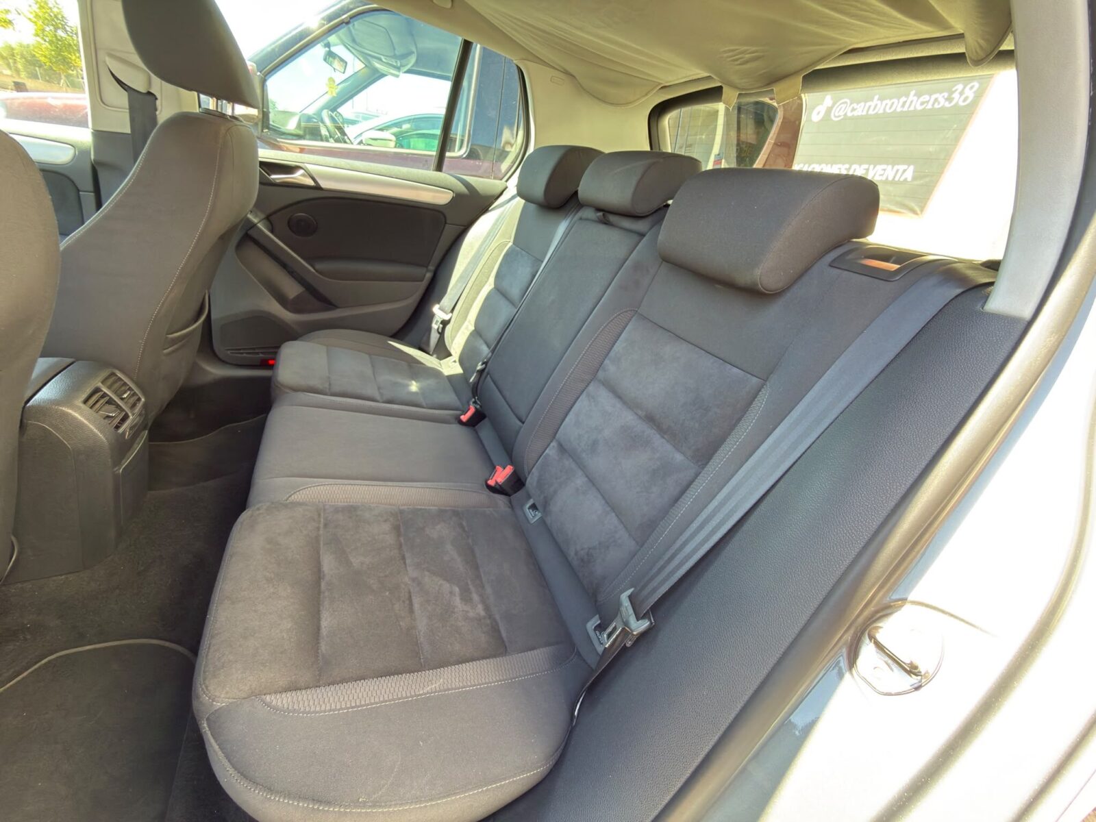 VOLKSWAGEN Golf 1.4 TSI SPORT