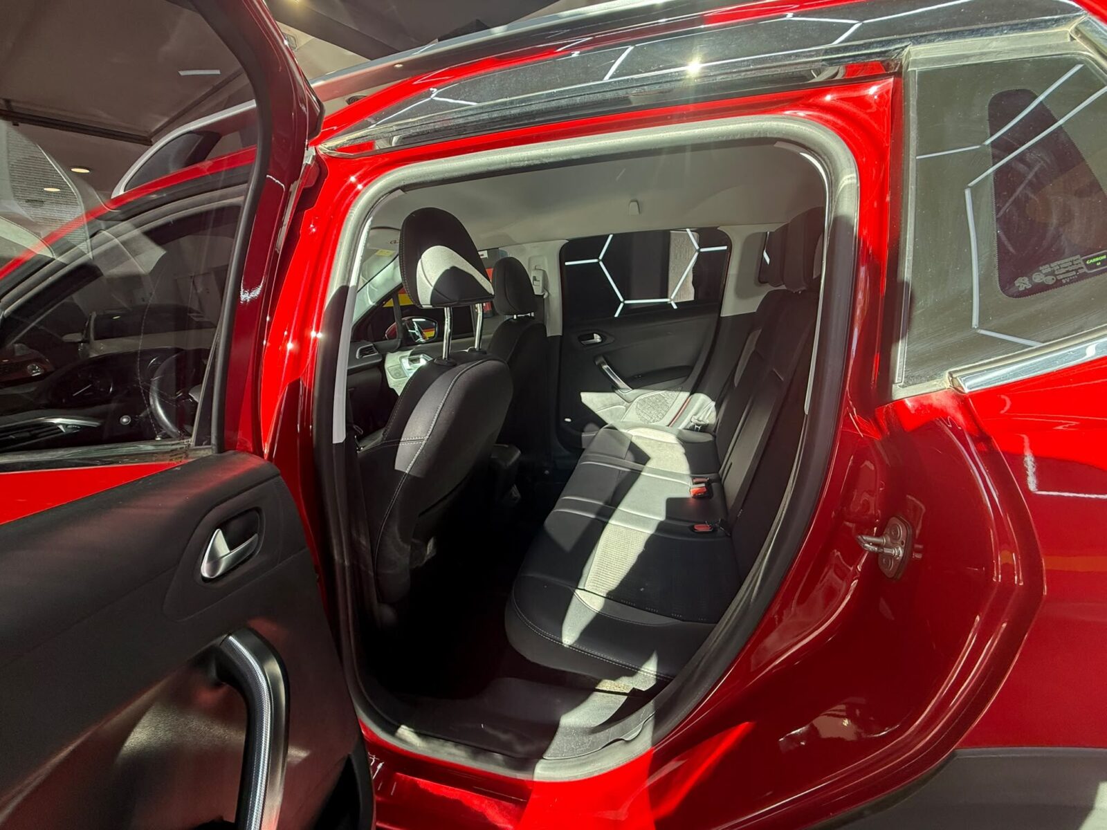 PEUGEOT 2008 ALLURE