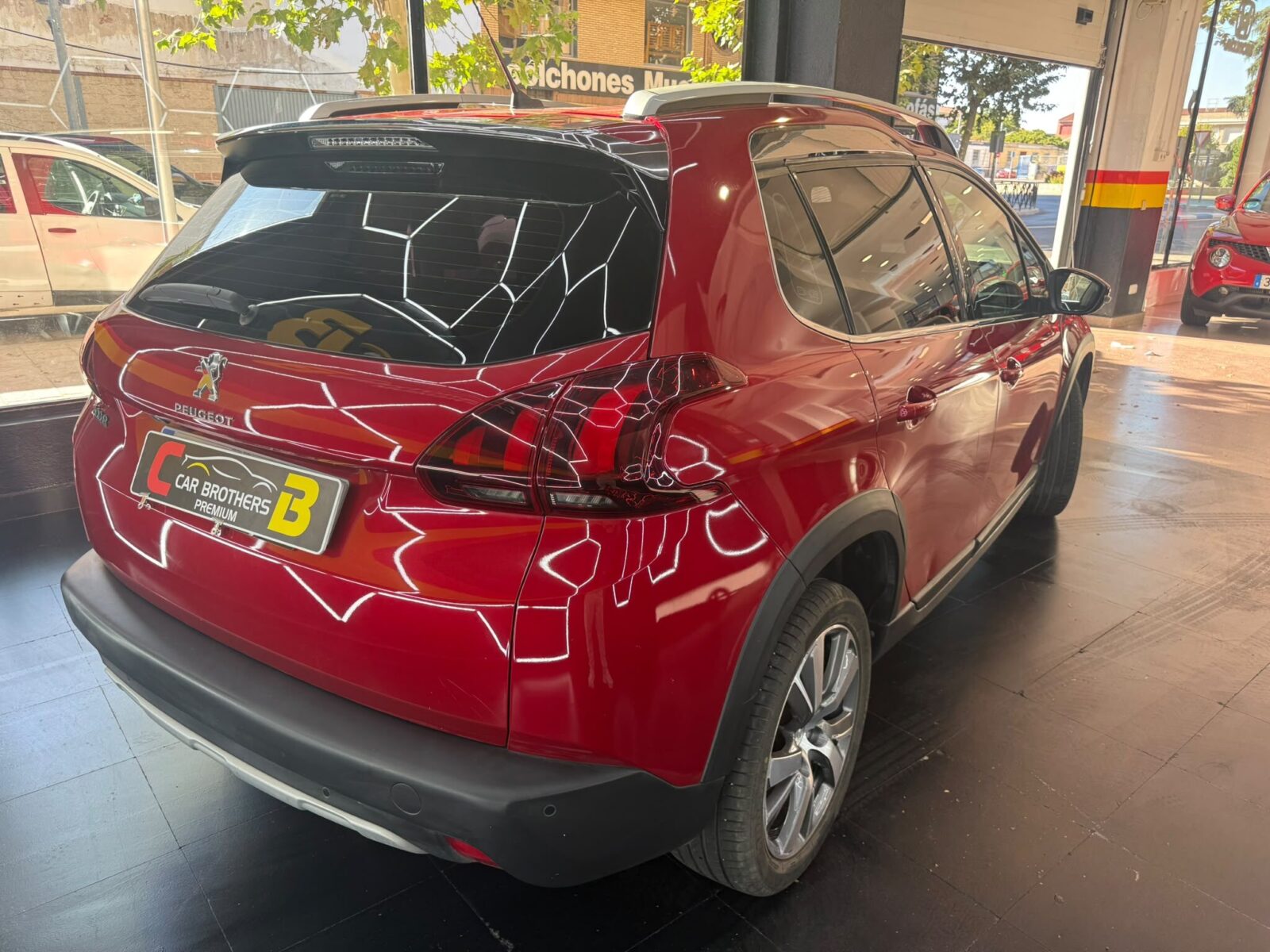 PEUGEOT 2008 ALLURE