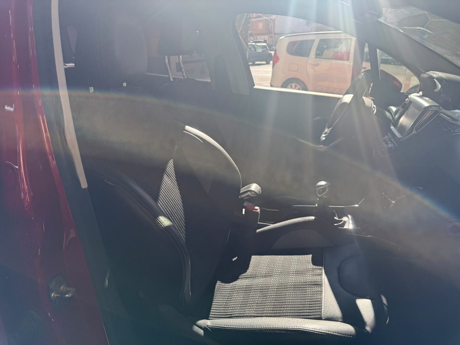 PEUGEOT 2008 ALLURE