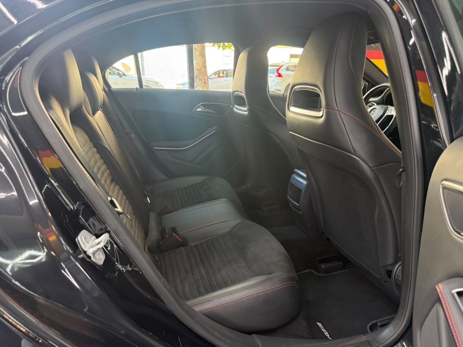 MERCEDES-BENZ A-CLASS AMG LINE