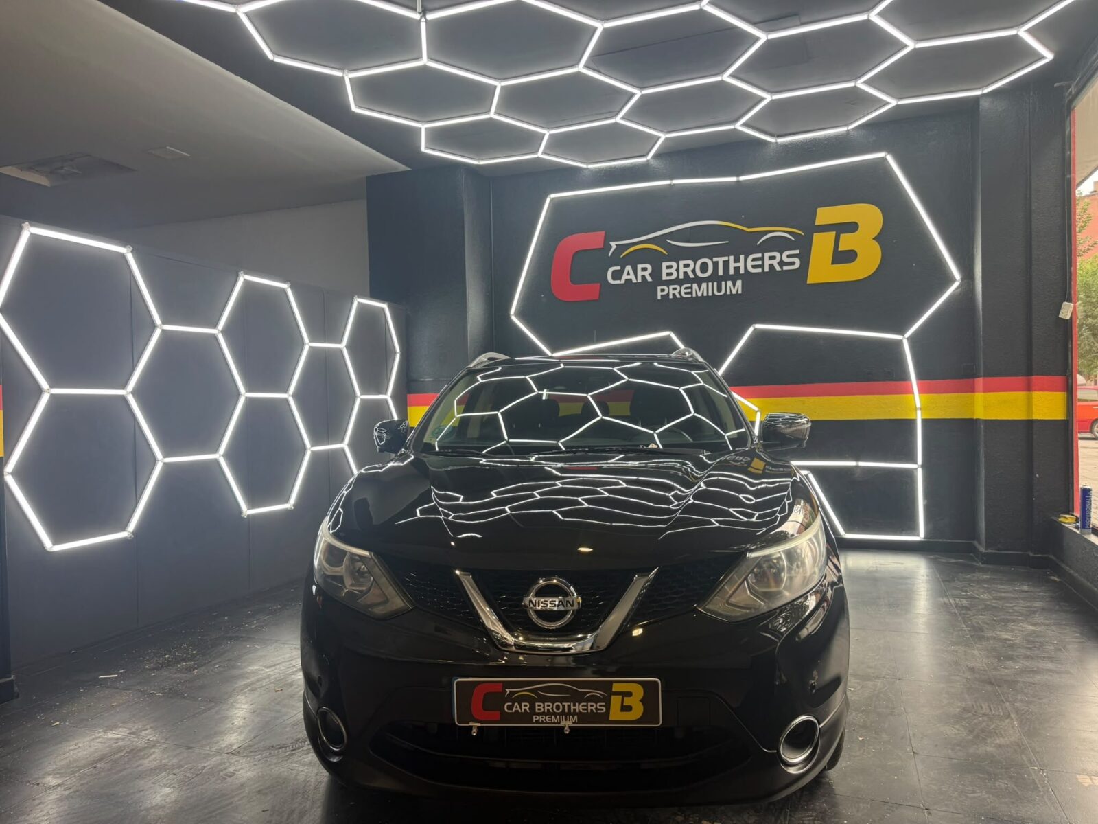 NISSAN QASQHAI Tekna premium