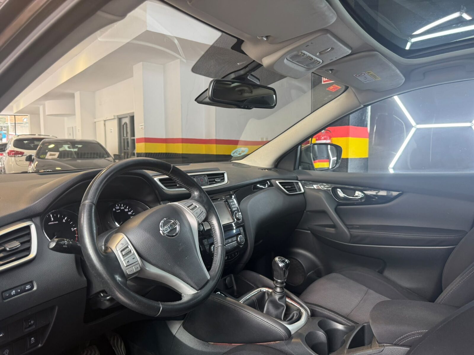 NISSAN QASQHAI Tekna premium
