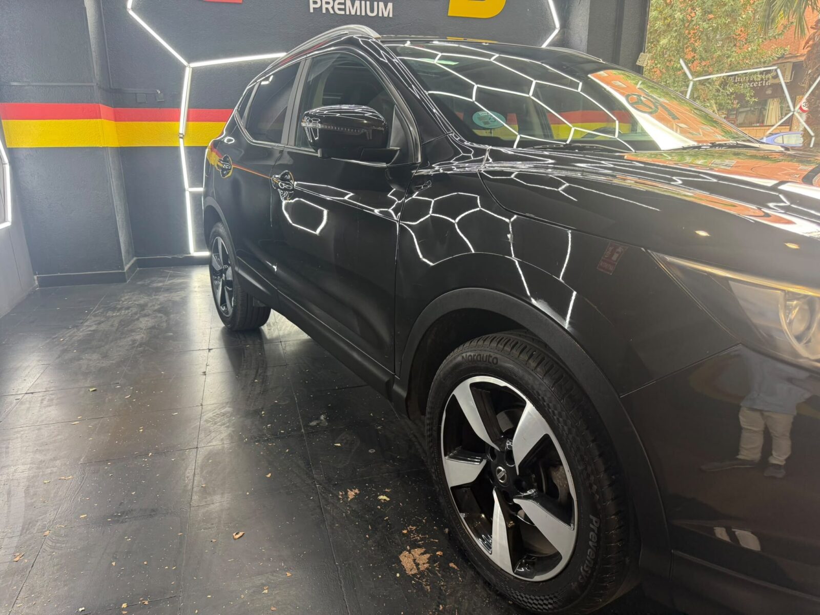NISSAN QASQHAI Tekna premium
