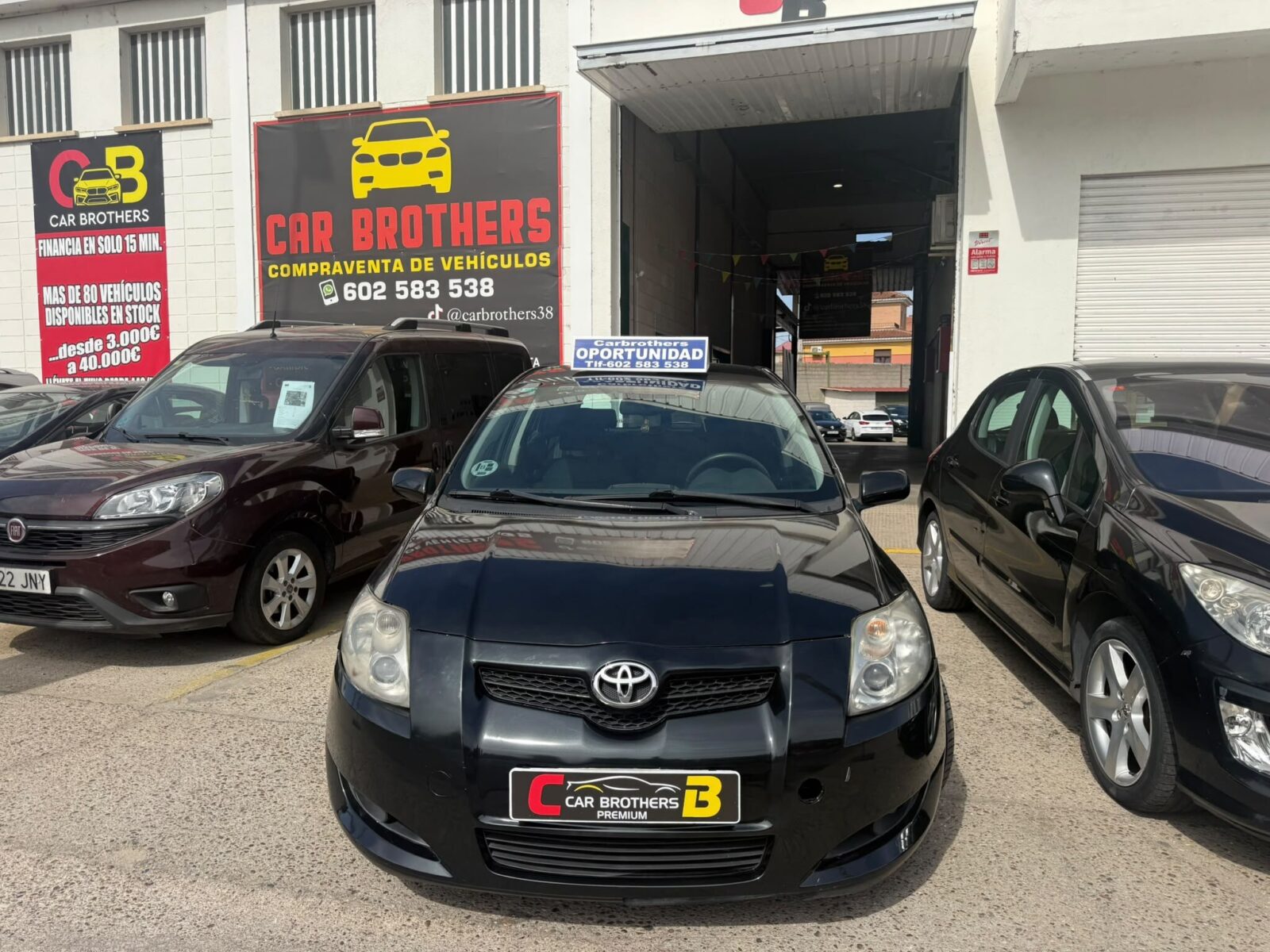TOYOTA AURIS ACTIVE
