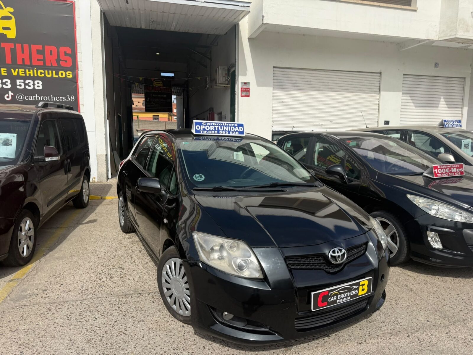 TOYOTA AURIS ACTIVE