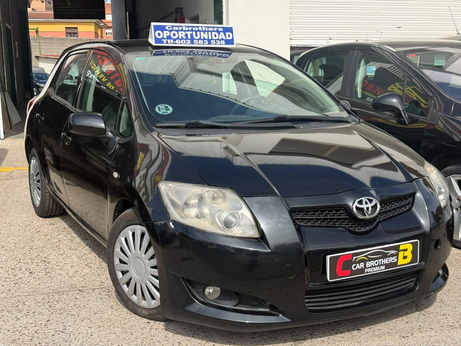 TOYOTA AURIS ACTIVE