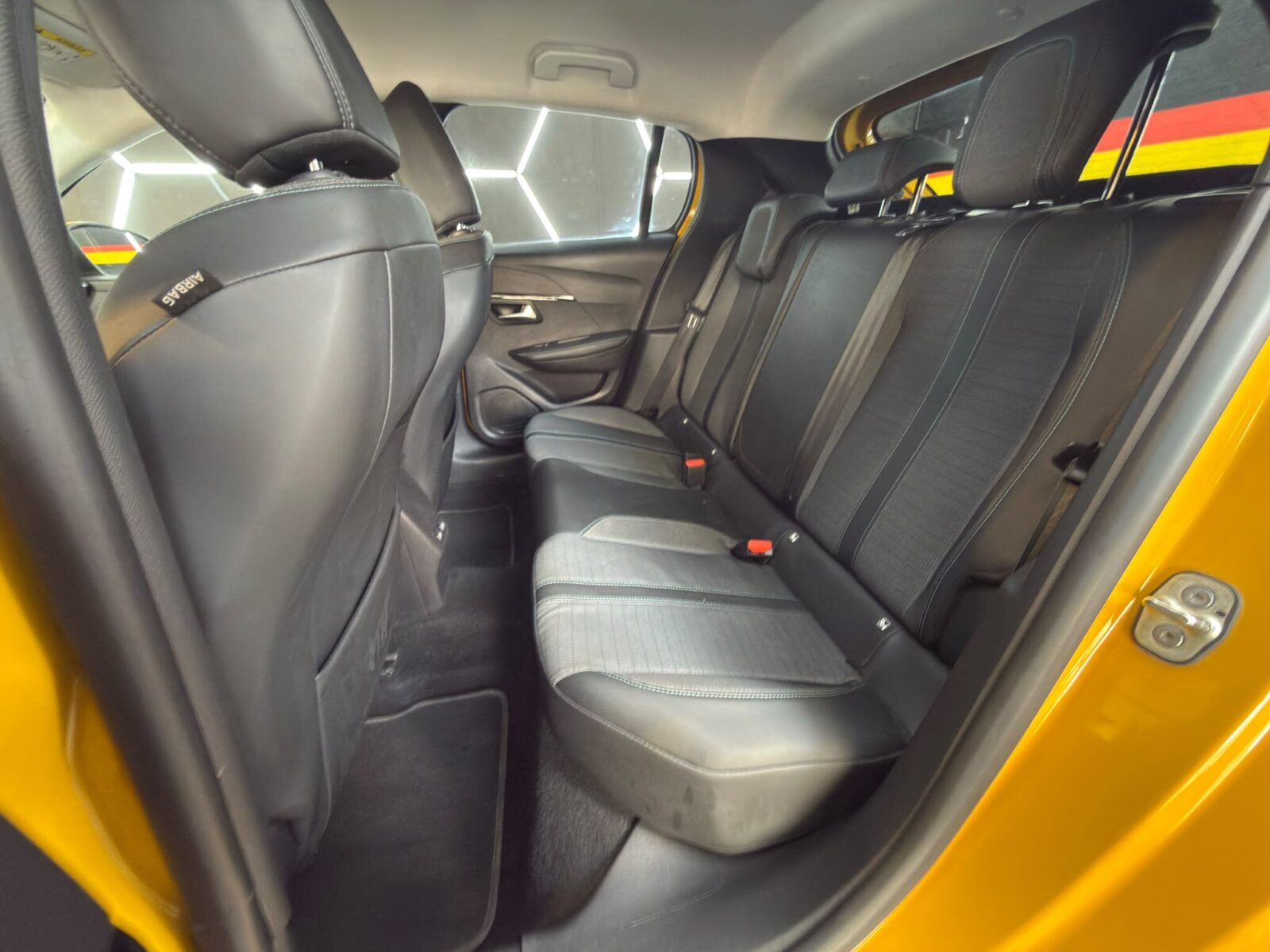 PEUGEOT 208 1.5 Blue-HDi Allure