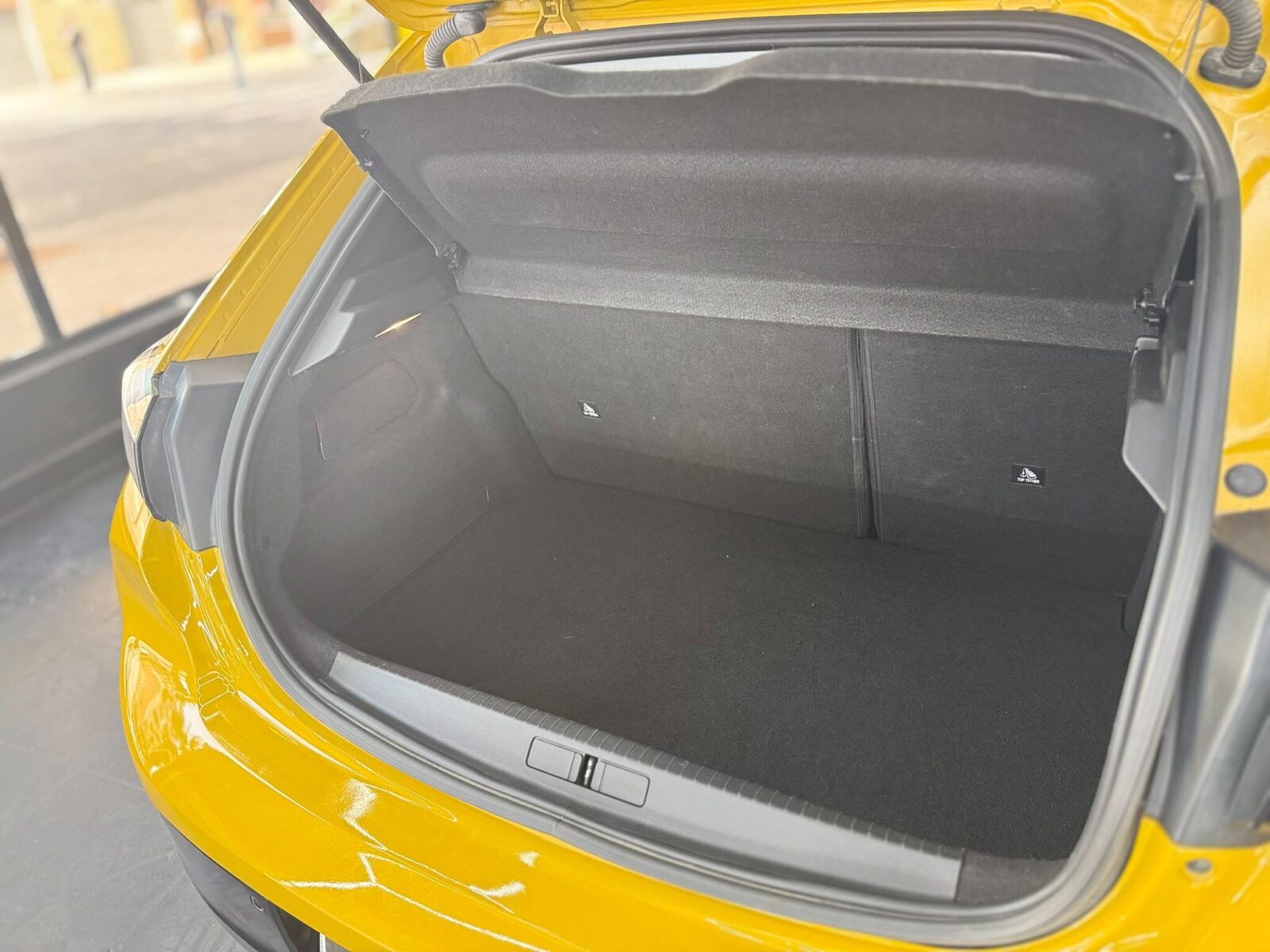 PEUGEOT 208 1.5 Blue-HDi Allure