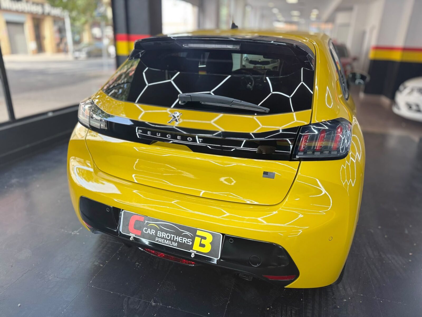 PEUGEOT 208 1.5 Blue-HDi Allure