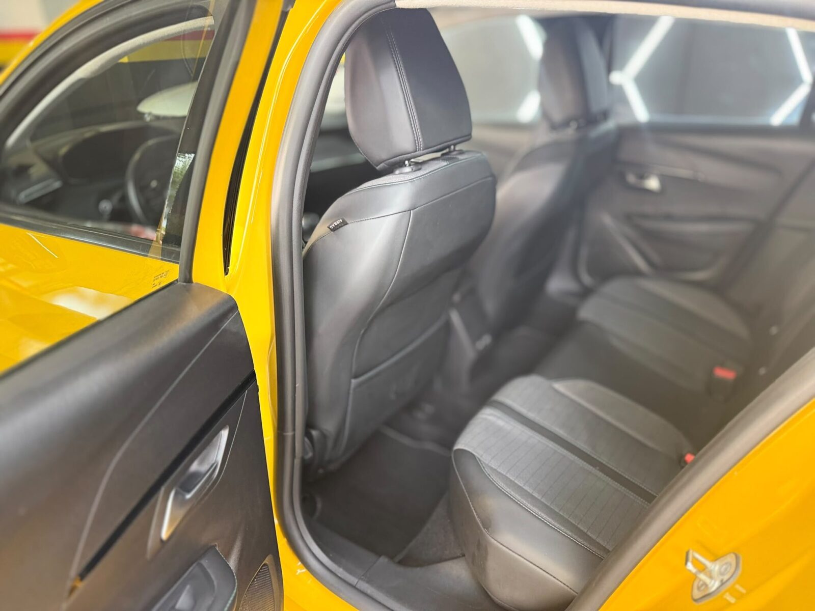PEUGEOT 208 1.5 Blue-HDi Allure