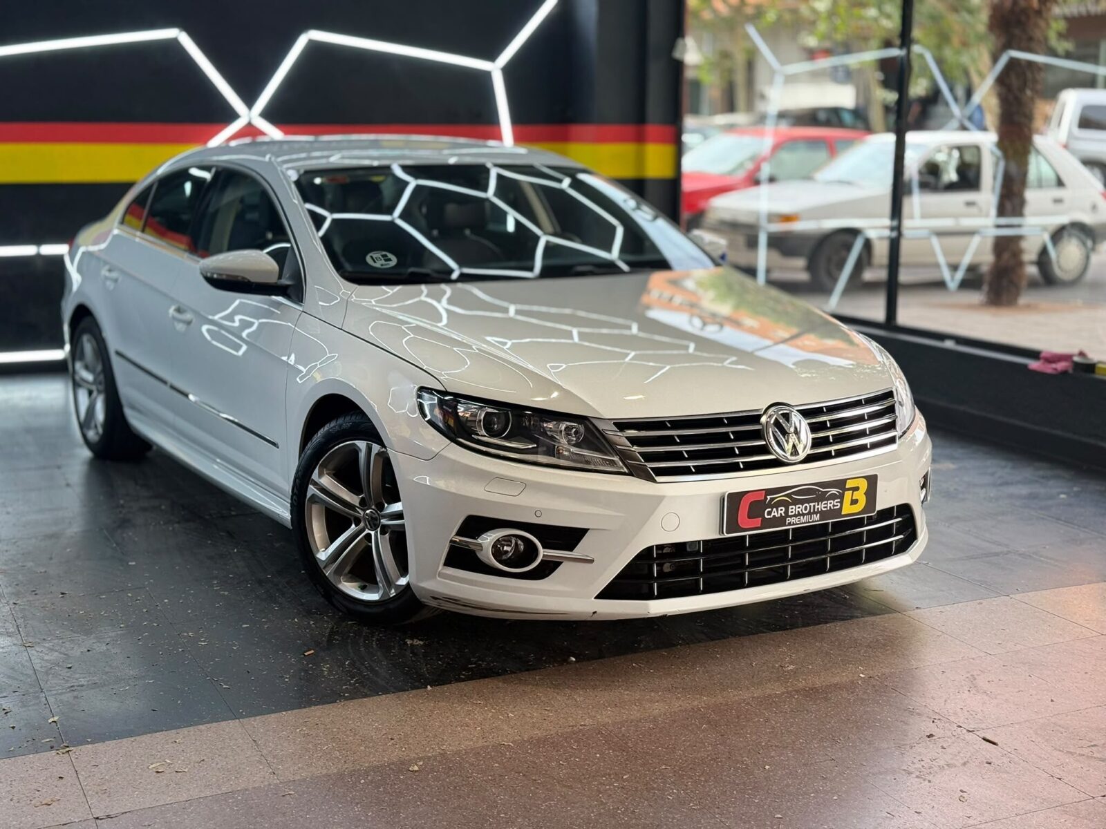 VOLKSWAGEN 2.0 TDI Sport BlueMotion Tech