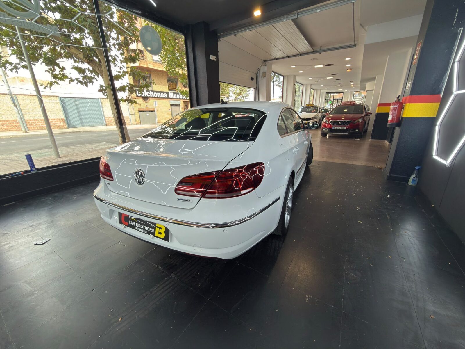 VOLKSWAGEN 2.0 TDI Sport BlueMotion Tech