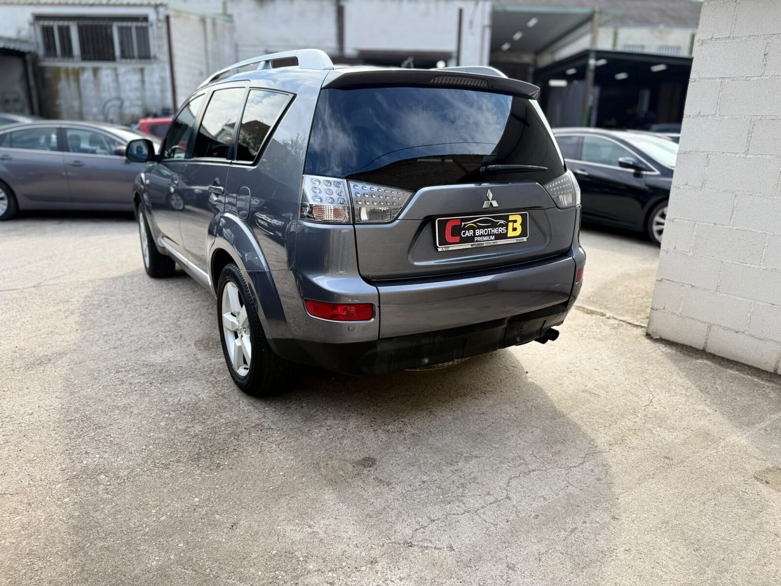 MITSUBISHI outlander 2.0 D ID 