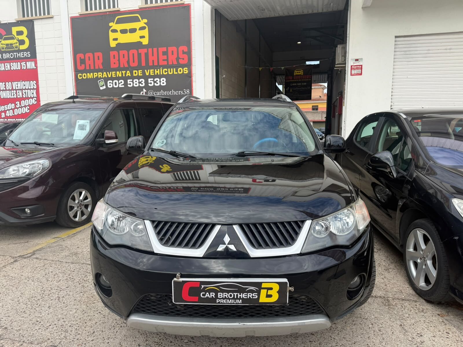 MITSUBISHI outlander INTENSE