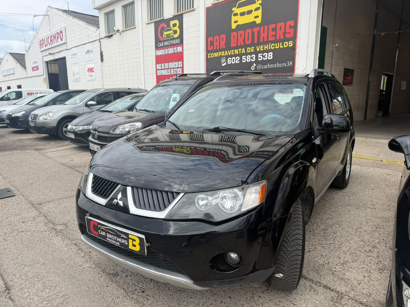 MITSUBISHI outlander INTENSE