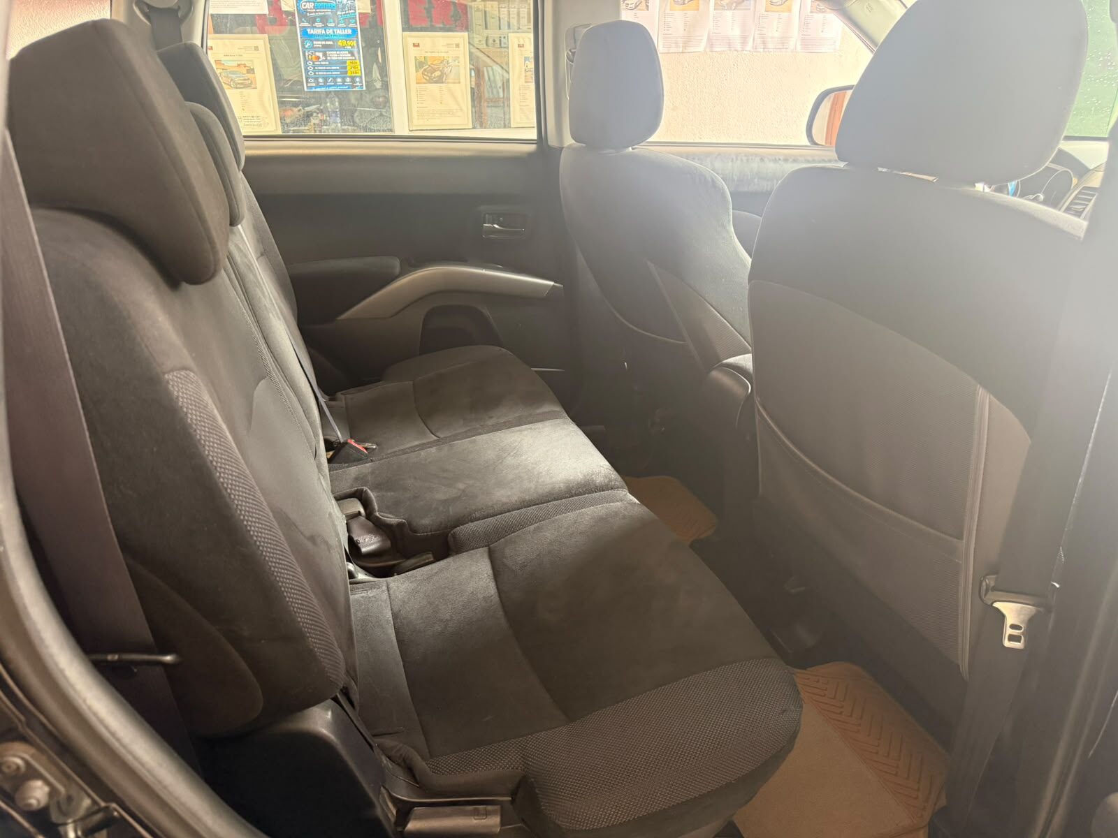 MITSUBISHI outlander INTENSE