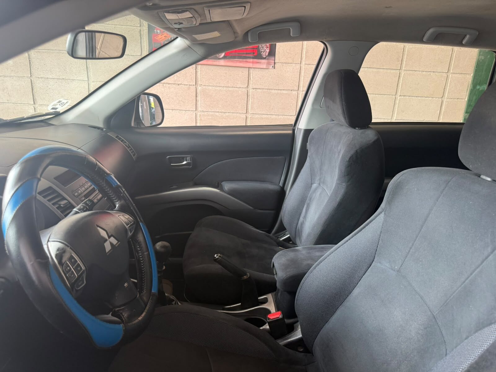 MITSUBISHI outlander INTENSE