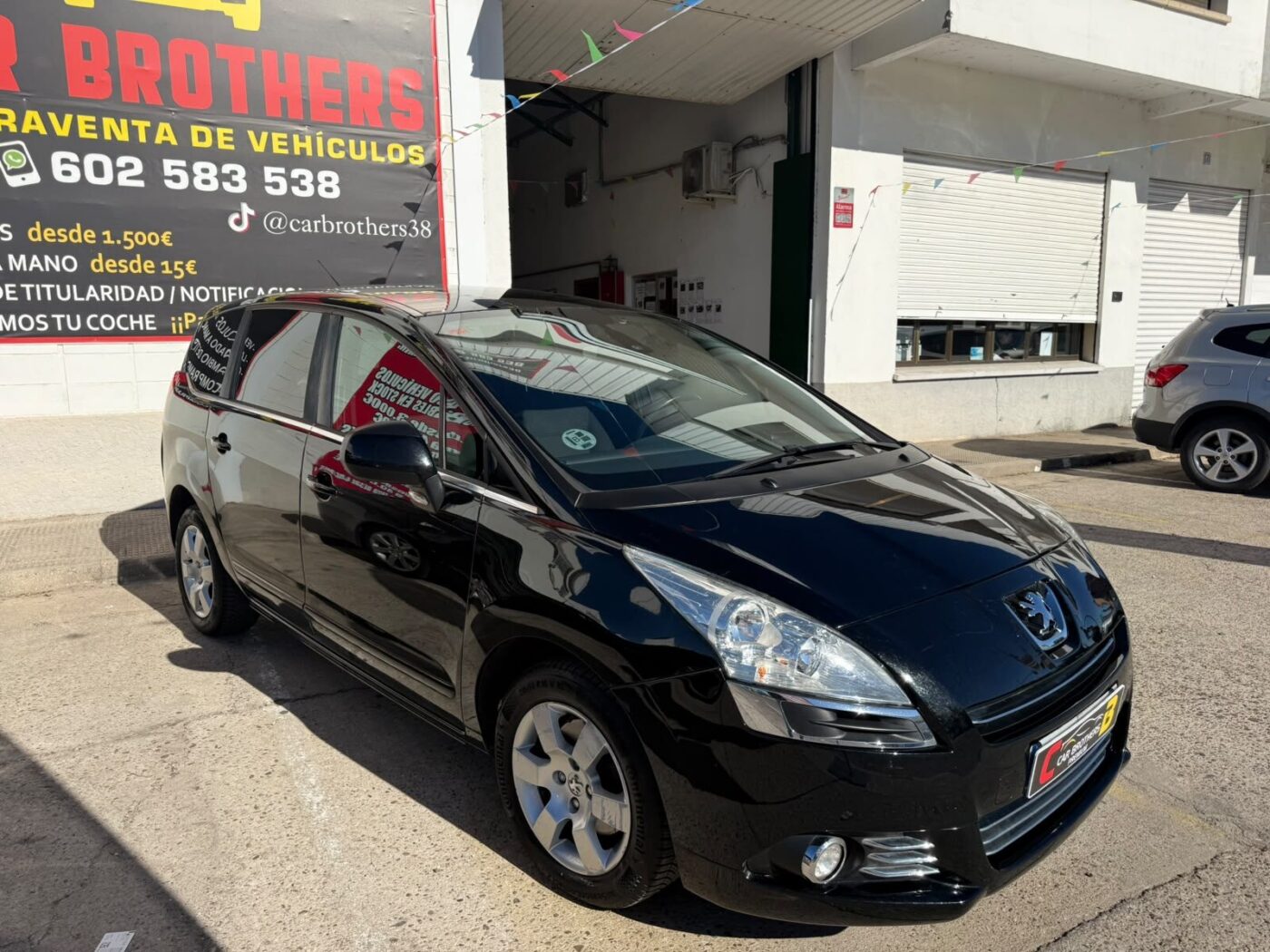 PEUGEOT 5008 premium