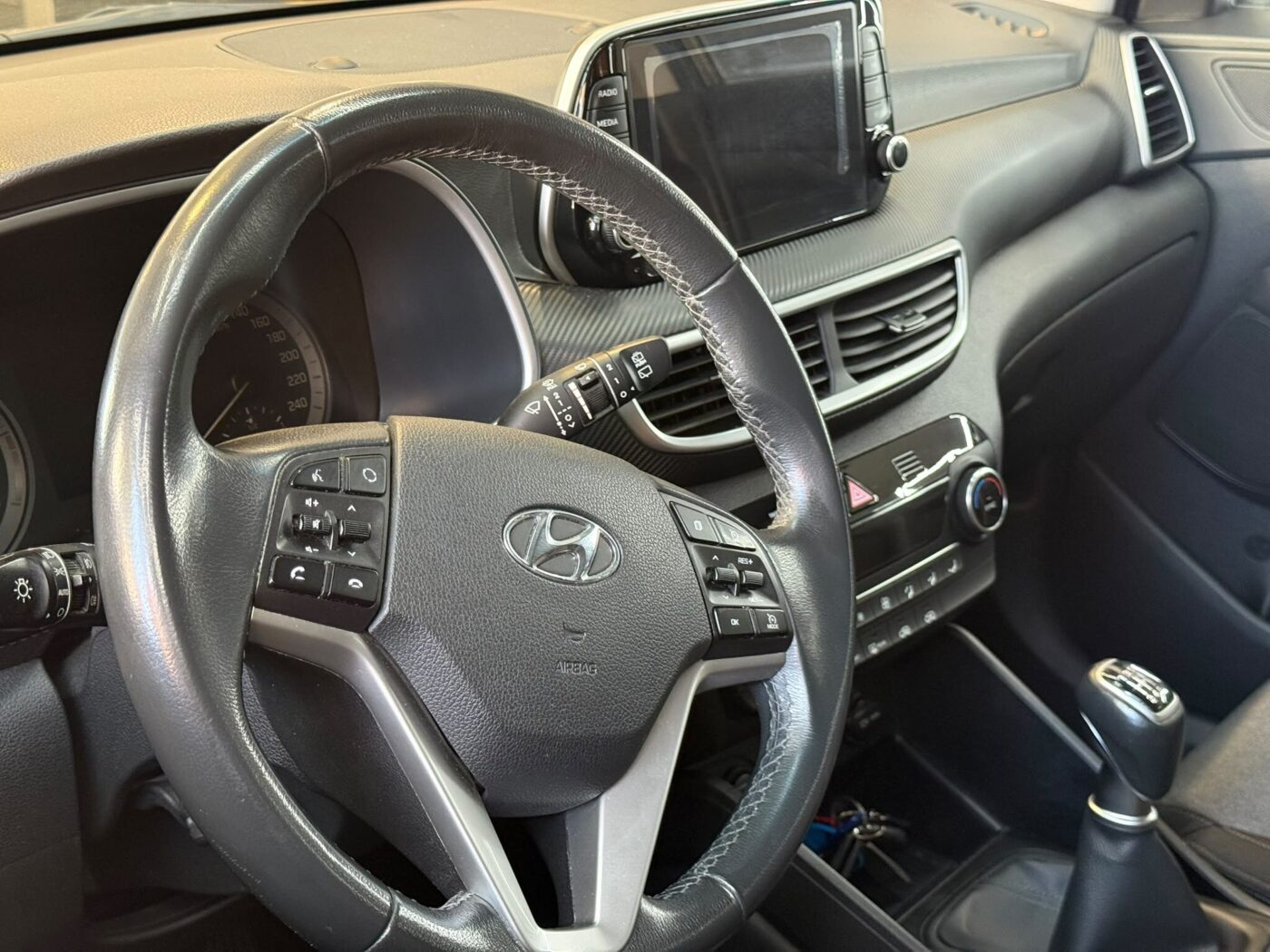 HYUNDAI TUCSSON